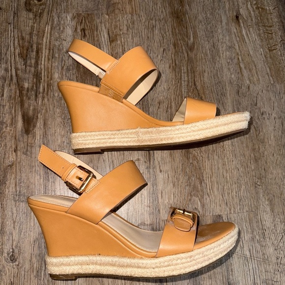 Liz Claiborne • Marley Wedge Memory Foam Buckle Sandals - Picture 11 of 13